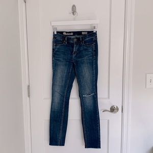 Madewell Destroyed Skinny Skinny Jean